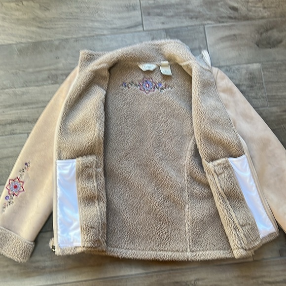 LL Bean Embroidered Faux Suede Sherpa Lined Zip Up Jacket Womens Medium Beige - Picture 3 of 8